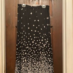 Women’s Cathy Daniels Medium Black & White Skirt (NEW)
